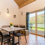 Zatoka Park - I Nad Jeziorem Holiday park