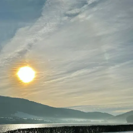 Relaks I Nad Jeziorem