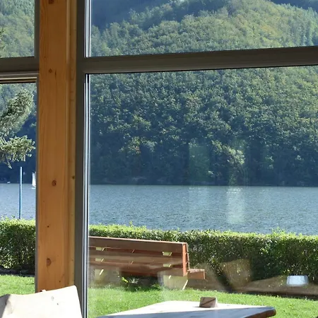 Relaks I Nad Jeziorem Tatil parkı Międzybrodzie Bialskie