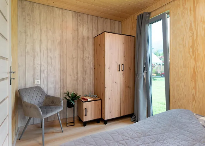 Vakantiepark Relaks I Nad Jeziorem Międzybrodzie Bialskie