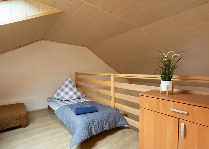 Relaks I Nad Jeziorem פארק נופש *